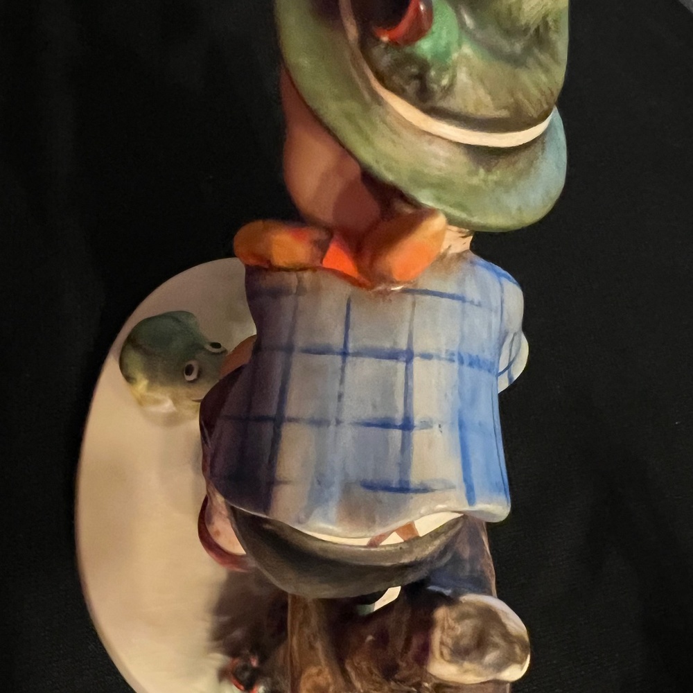 Hummel Collectible - Picture 6 of 7